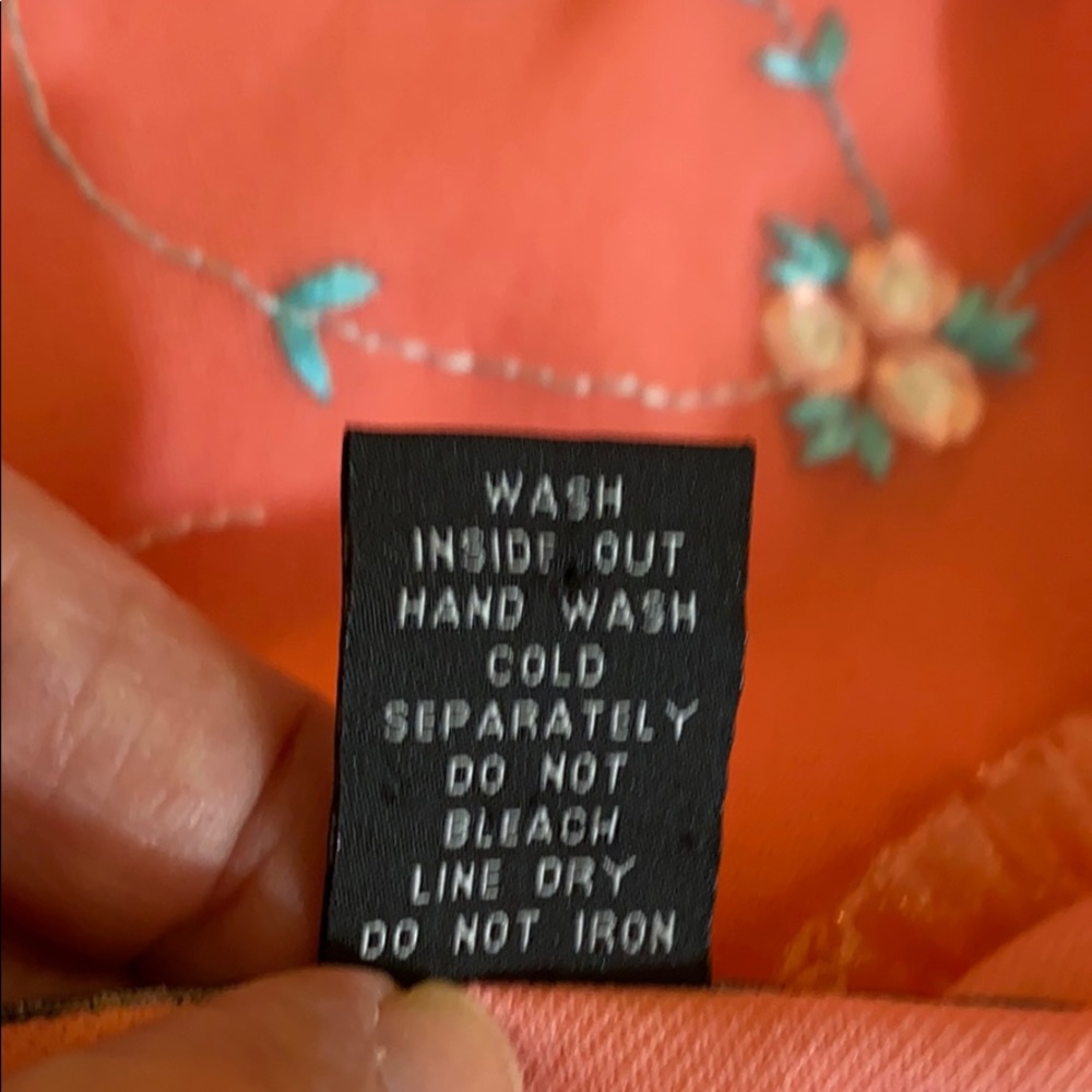 INC International Concepts peach top + free Capris - Picture 10 of 15
